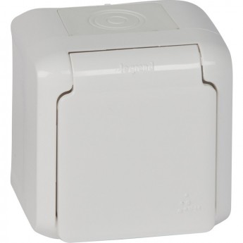 Розетка LEGRAND 2К+З с защитными шторками 16 A 250 В Quteo IP 44 белый